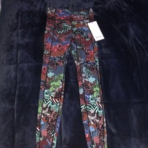 Lululemon Speed Up Tight 28”